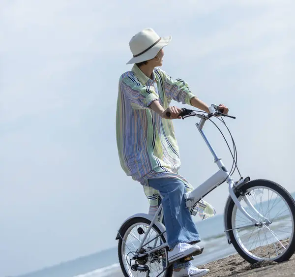 レンタル自転車で海岸線をお散歩！