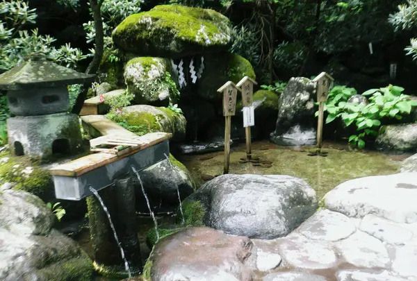 ”二荒霊泉”は神秘の湧水