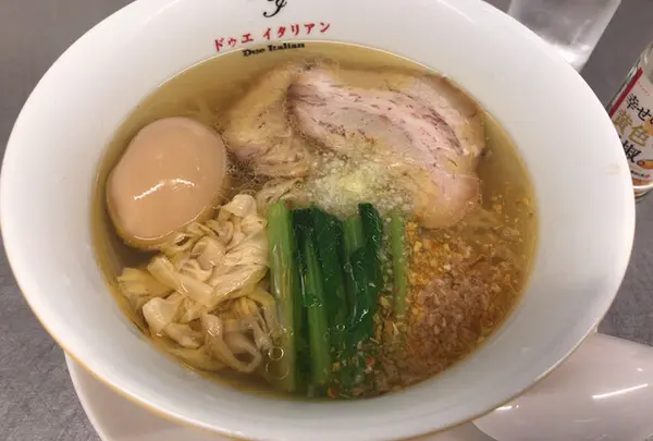 黄金の塩らぁ麺 ドゥエ イタリアン 渋谷