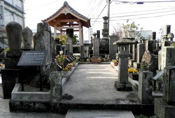 瀧廉太郎の墓