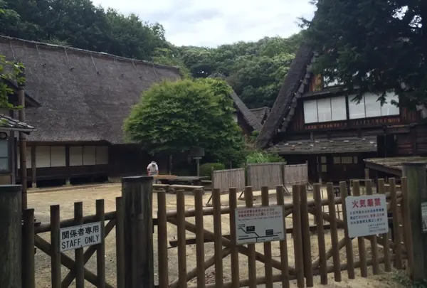 江戸時代に建てられたあの白川郷も。