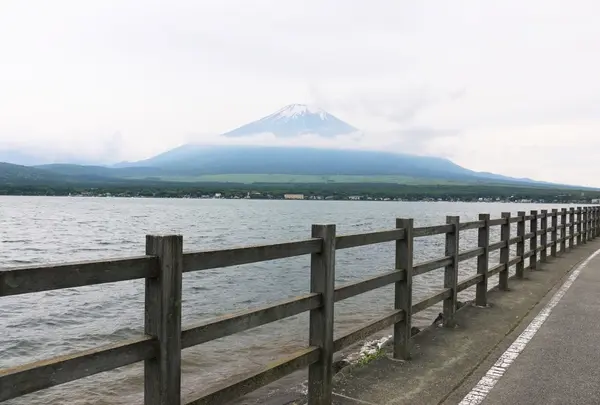 天気が良ければ湖面に映る富士山も楽しめる！