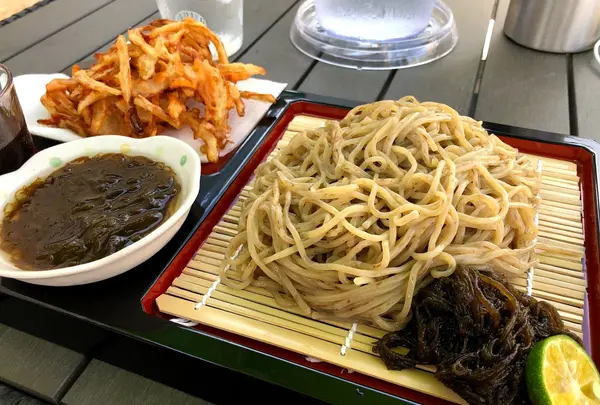 もずく麺屋 んつばた