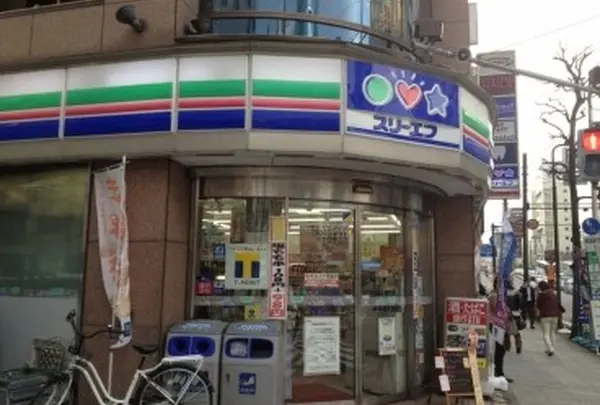 スリーエフ横浜西口店