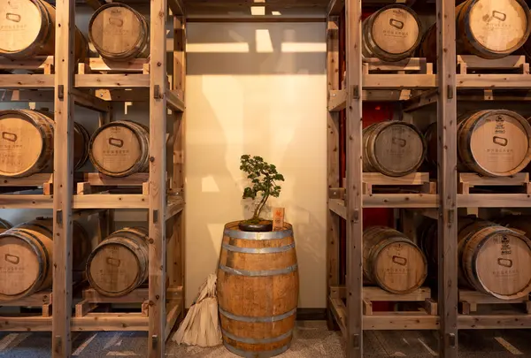 Nozawa Onsen Distillery（野沢温泉蒸留所）