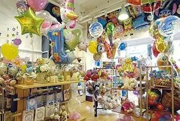 バルーンショップ タキシードベア (Balloon Shop Tuxedobear)