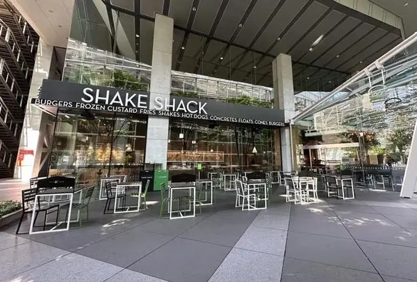 SHAKE SHACK（シェイクシャック） 東京国際フォーラム店の写真・動画_image_1386944
