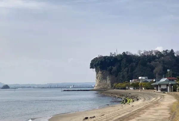 阿尾（あお）城跡（県指定史跡）