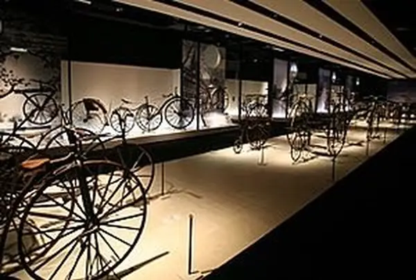 自転車博物館サイクルセンター