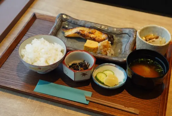 赤坂ととや魚新