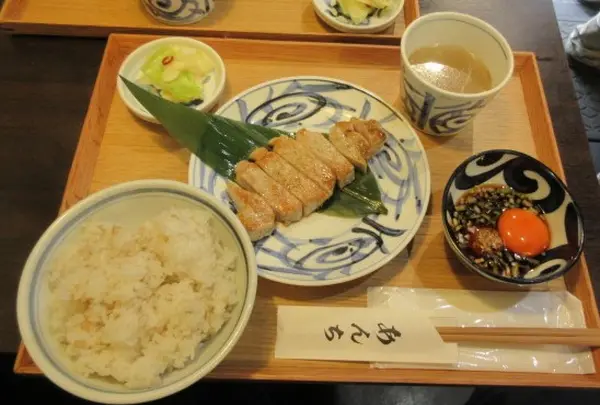 あんちすてーき とろろ麦めし 豚楽亭 南森町店