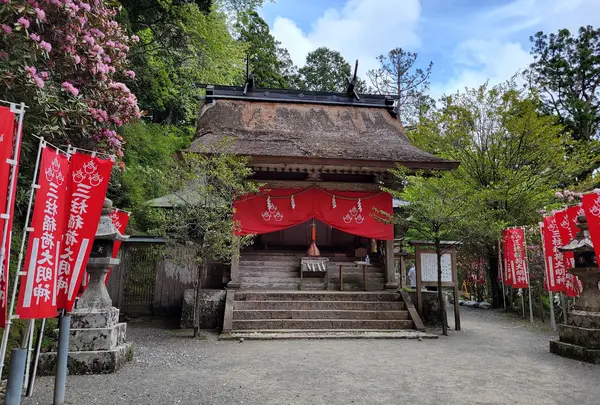 三柱稲荷大明神