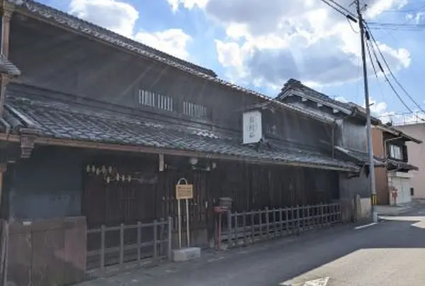 奥村邸跡フレンチ創作料理なり多
