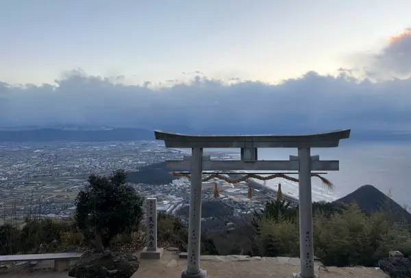 高屋神社
