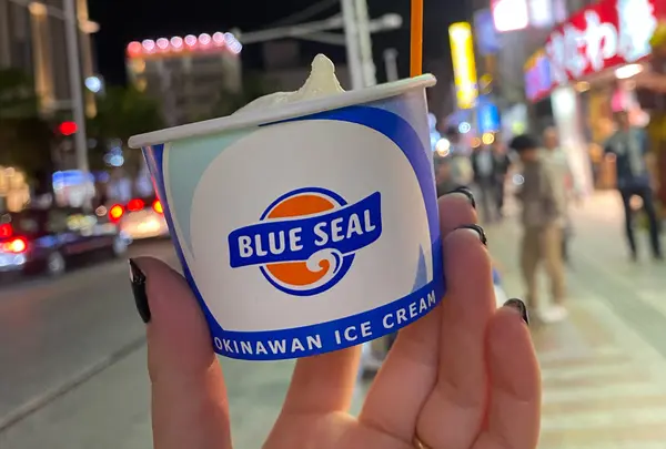 ブルーシール国際通り店