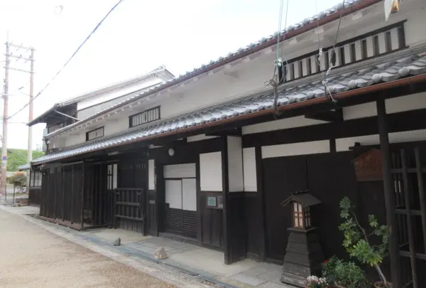 旧枚方宿問屋役人小野（八幡屋）平右衛門家