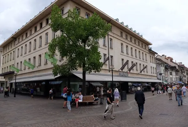 MANOR Morges