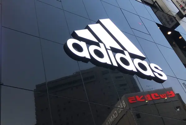Adidas 渋谷店