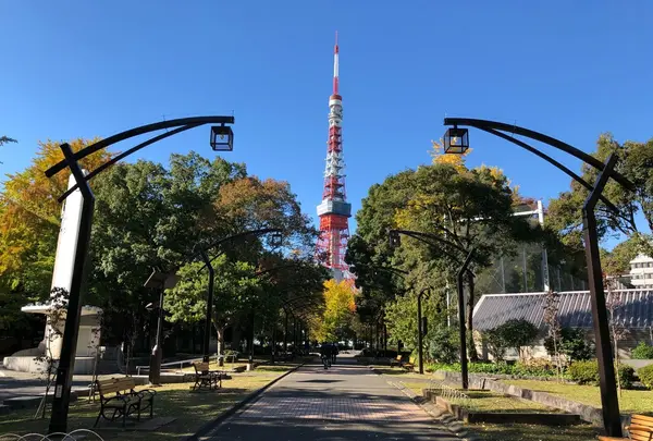 〔東京タワー周辺〕芝公園