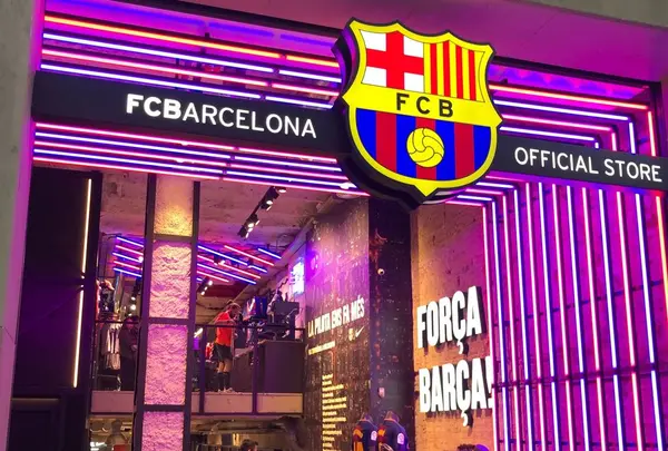〈基本〉FC Barcelona Official Store