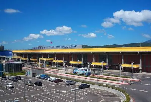 台北松山空港（Taipei Songshan Airport）