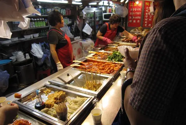 明洞屋台市場