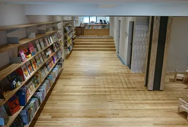 梼原町立図書館 （雲の上の図書館)