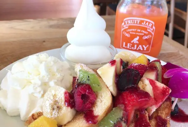 Ihana Cafe