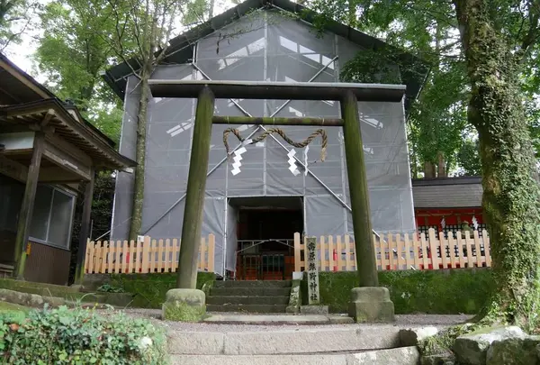 高原熊野神社 （熊野古道 中辺路）