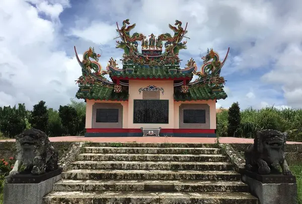 唐人墓