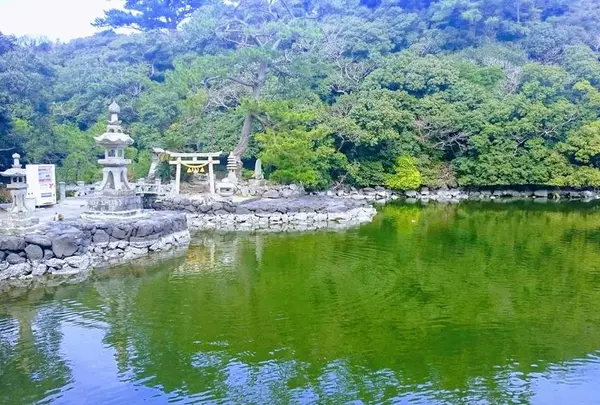 明神池