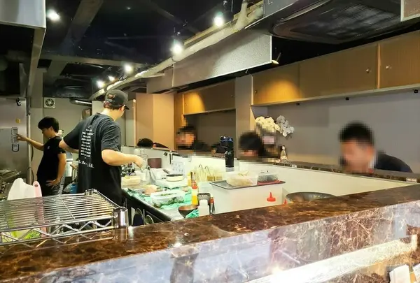 ただいま変身中