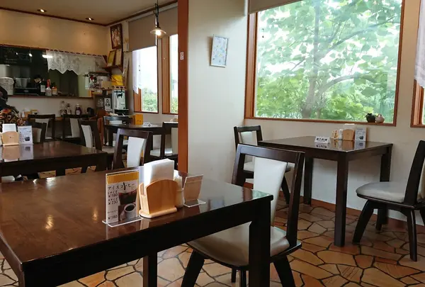 ポッポ 秋田 ハンバーグ ステーキ