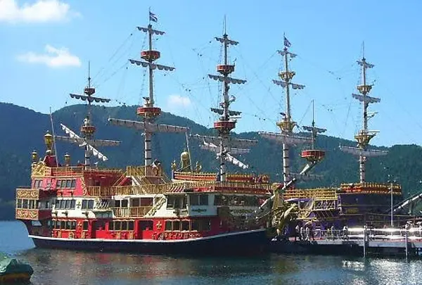 箱根　海賊船