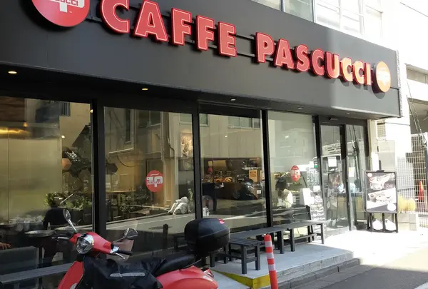 CAFFE PASCUCCI Kojimachi カフェ パスクッチ 麹町店