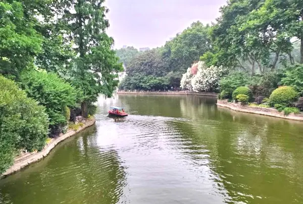 魯迅公園（Lu Xun Park）