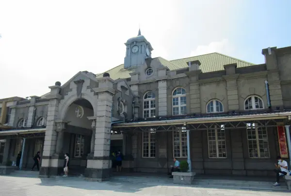 台鉄新竹車站(駅)