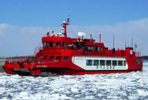 流氷砕氷船 ガリンコ号2