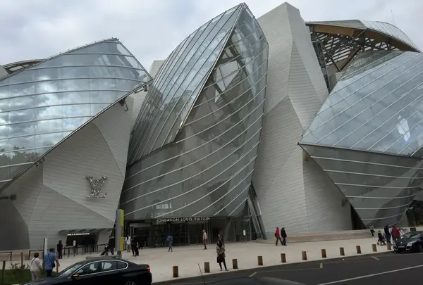 フォンダシオン・ルイ・ヴィトン（Louis Vuitton Foundation）