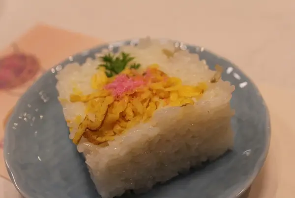 ハレの日に食べる押し寿司も気軽に食べれるようになりました！