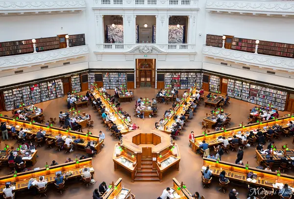 ビクトリア州立図書館