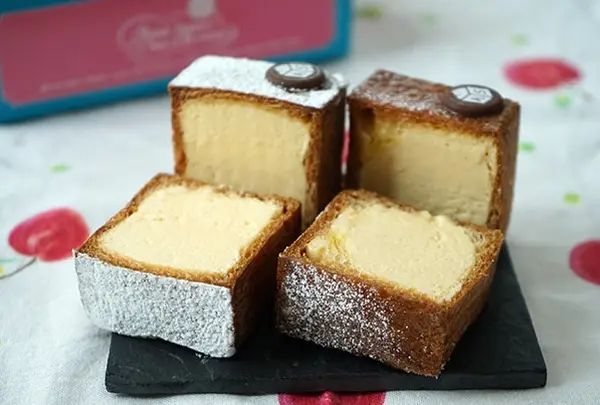 熱海squareシュークリーム