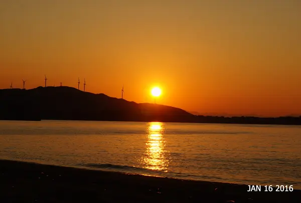 「慶野松原海水浴場」で夕日にうっとり