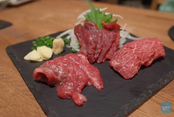 日本のお酒と馬肉料理 うまえびす