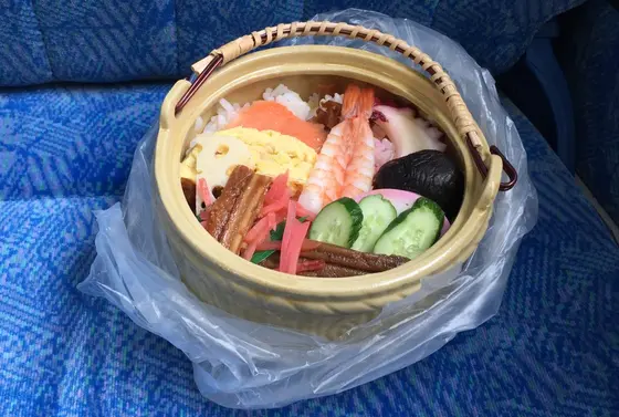 迷わず購入！限定品「ておけ寿司」