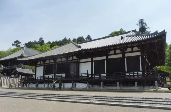 三月堂（法華堂）