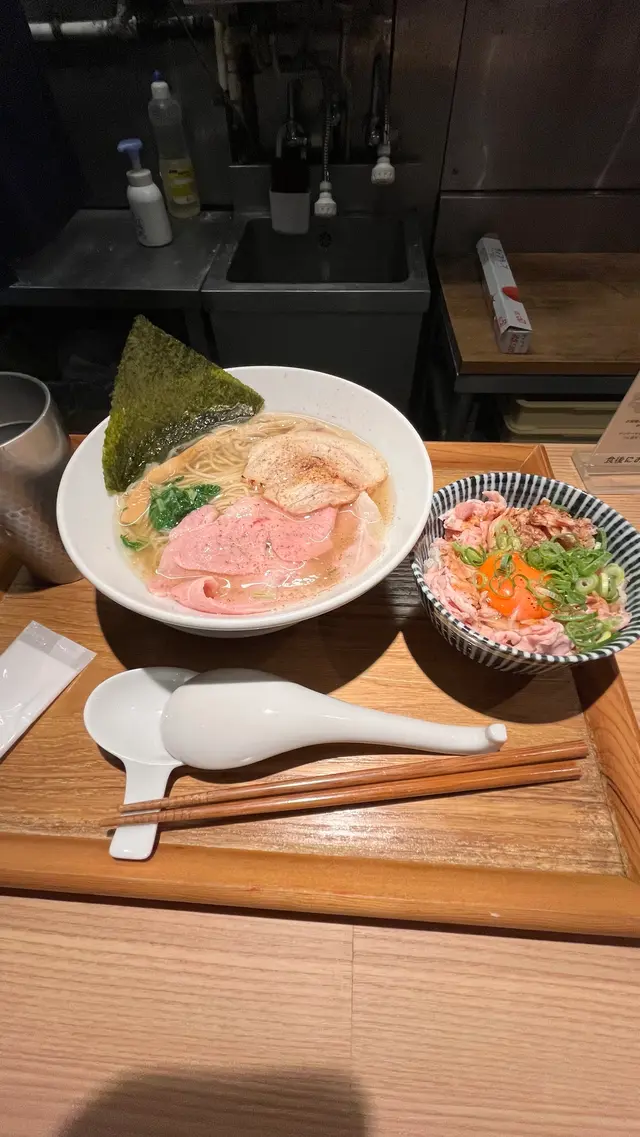 おダシと銀しゃり 中華そば 二兎