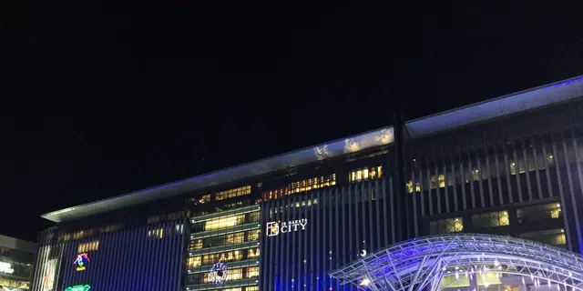 博多駅周辺の商業施設を巡る！