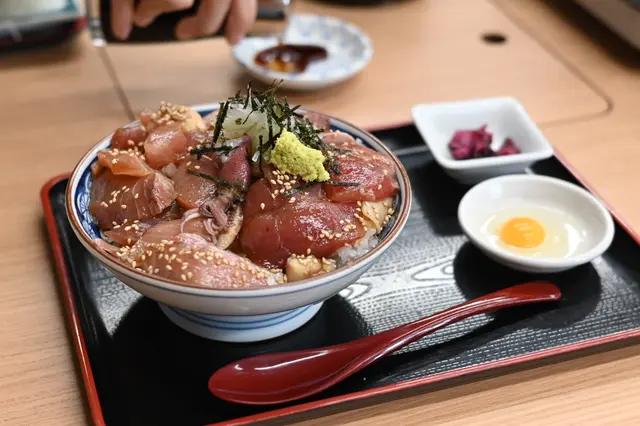 氷見 魚市場食堂 