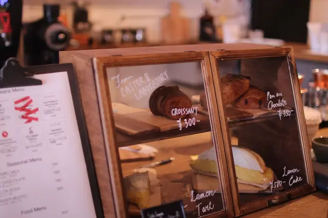 THE LOCAL COFFEE STAND